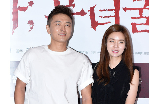 “養子3人”の韓国俳優が告白「母が2人います」　甲状腺がん手術前にニューヨークへ、結婚10周年