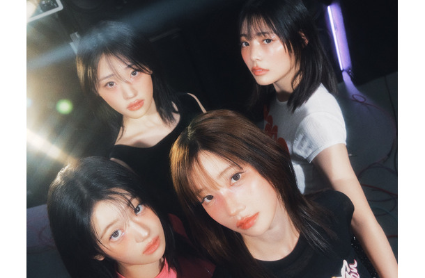 韓国バンドQWER、元NMB48メンバーが1人演技に挑戦した新ALトレーラー公開！人々の夢を応援