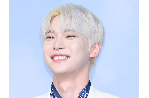 「未来で待ってる」NCT・ドヨンの胸を打つ歌声…圧巻のステージが話題に