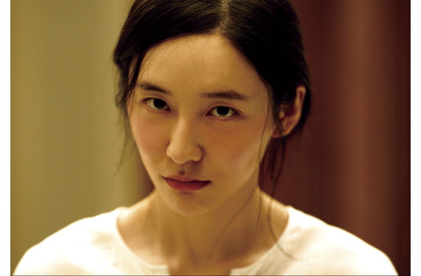 韓国映画『秘顔-ひがん-』　（C） 2024 [STUDIO&NEW, SOLAIRE PARTNERS LLC]. All Rights Reserved.