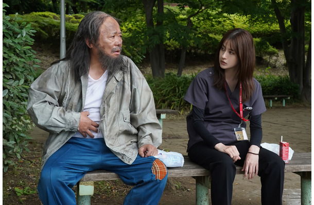 6月18日22時から放送される『Dr.アシュラ』第10話　（C）フジテレビ
