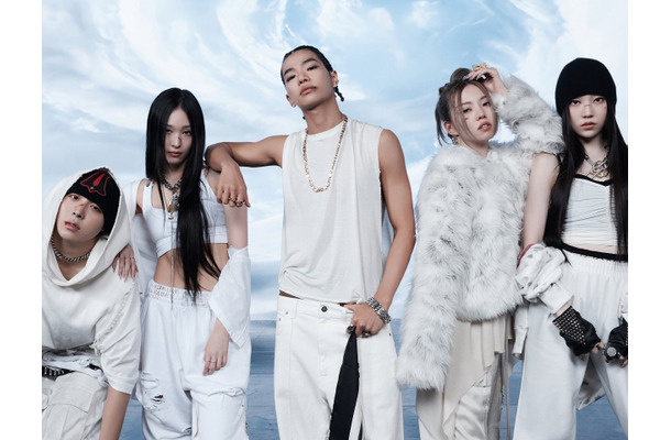 デビュー前からこの注目度！“韓国財閥会長の娘”も所属するALLDAY PROJECT、先行公開曲のMVが人気