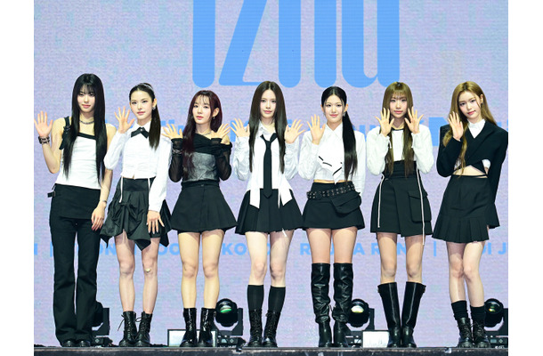 ENHYPENにZB1、IVEも参加！“日本人メンバー所属”iznaの新曲『BEEP』チャレンジ動画が話題沸騰