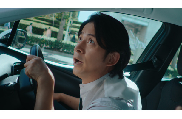 岡田准一と山田杏奈が共演する「朝マック」の新TVCMシリーズ