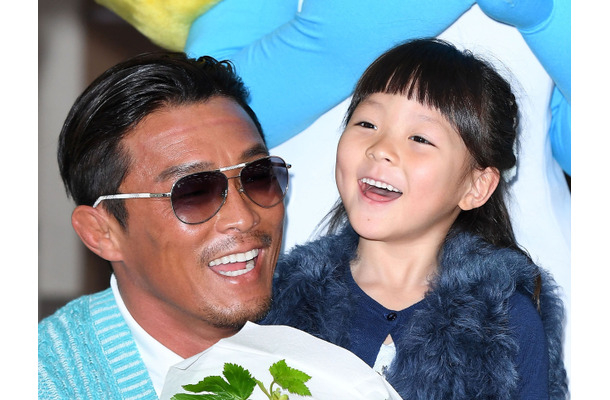 秋山成勲の娘サラン（13）、モデルのオーディションに初挑戦！“大先輩”の母と準備、涙を流す姿も