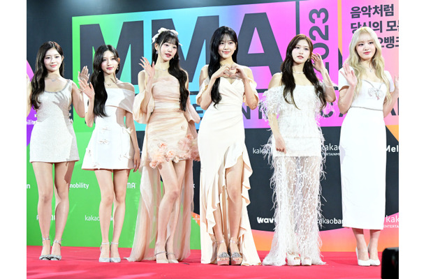 IVEがスタジアムの舞台に立つ！韓国開催「チームKリーグvsニューカッスル」ハーフタイム公演出演決定