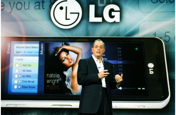 CES 2010でデモされた「LG GW990」