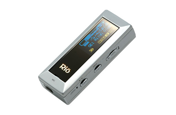 有機ELディスプレイとスライド式USBコネクタ採用のRio Unite 130