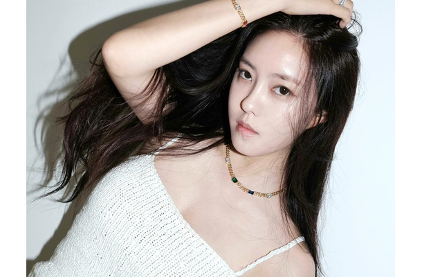 元カレはJリーグを席巻した名ストライカー、美女K-POPアイドルが新婚生活を公開　手料理に反響