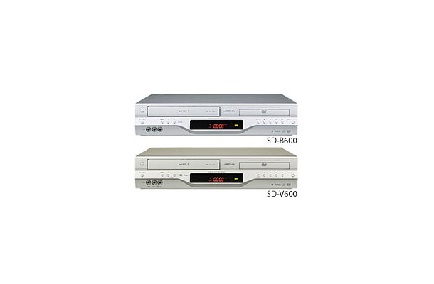 　東芝は、VHS一体型DVDプレーヤー2機種を10月上旬に発売する。ラインアップは、BSアナログチューナー内蔵の「SD-B600」と、BSアナログチューナーなしの「SD-V600」。