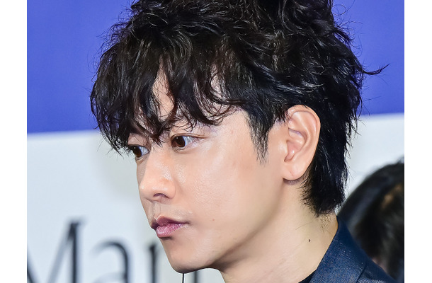 佐藤健、韓国で年上歌手に“失礼”連発？ユーチューブ出演動画の態度が物議「初対面でタメ口は非常識では」