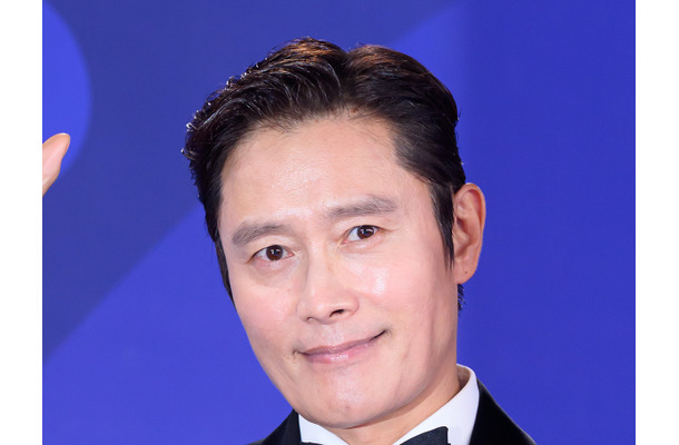 俳優イ・ビョンホン、第30回釜山国際映画祭の開幕式の司会に抜擢！史上初の男性単独司会
