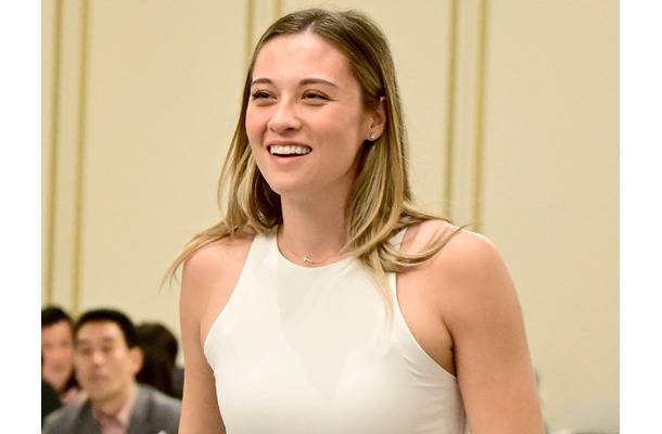 アメリカ生まれの“美しきバレー選手”が悲願の韓国復帰！日本人監督率いるVリーグ王者でプレー