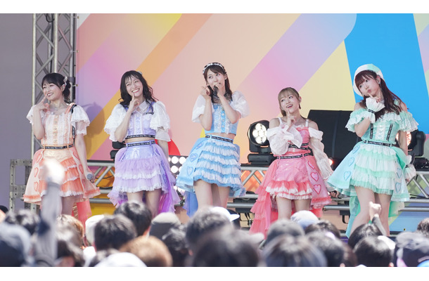 i☆RIS【写真：竹内みちまろ】