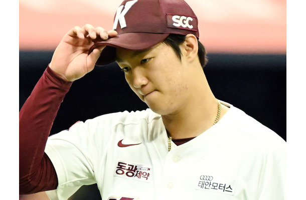 韓国プロ野球で衝撃　兵役中エース投手が休日に紅白戦登板→罰ゲームノックで利き肩負傷→手術+リハビリで1年離脱へ