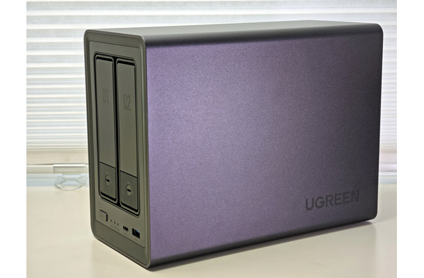 UGREEN DXP2800本体