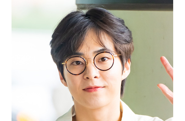 EXO・シウミン、ソウルでファンコンのアンコール公演開催決定！シックな魅力のポスター公開