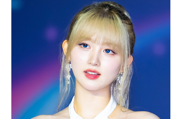 森に舞い降りた“妖精”？IVE・ガウル、神秘的なビジュアルが「異次元」と話題【PHOTO】