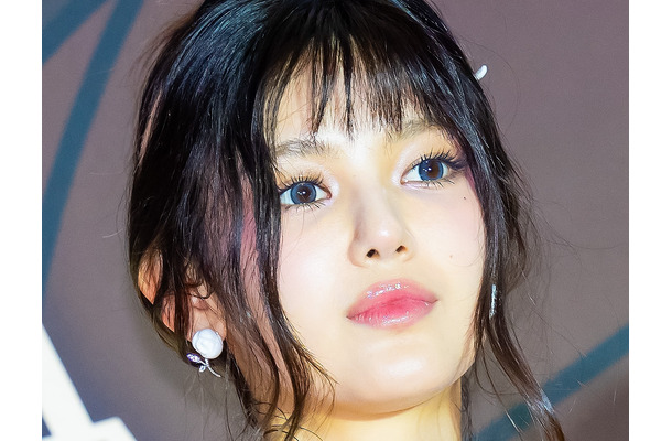 表舞台から“消えた”NewJeans、ダニエルの近況明らかに　人気俳優と笑顔で早朝ランニング【PHOTO】