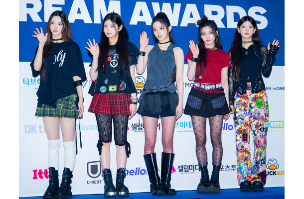 ILLIT、音楽授賞式「K-WORLD DREAM AWARDS」で“2冠”達成！GLLITへ感謝を伝える