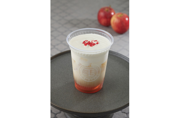「芳醇アップルのクリームミルクティー」（アイス）（Sサイズ590円、Rサイズ640円）
