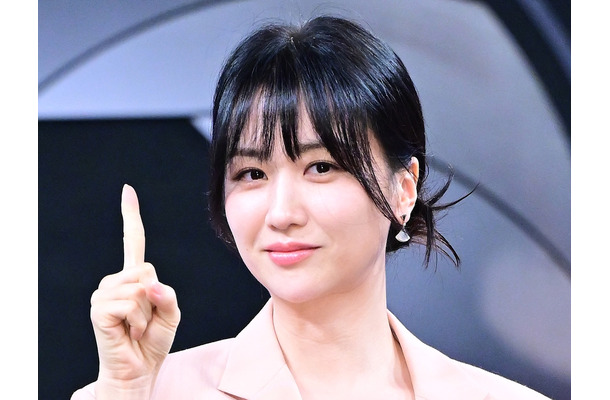 『トンイ』美人女優が大胆ドレス姿を披露　オトナの色気ムンムンのパーティースタイル【PHOTO】