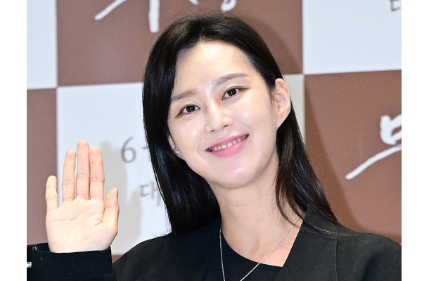 39歳で“男女の双子”を妊娠　韓国女優が33週の状況明かす「娘よ、もっと大きくなって」