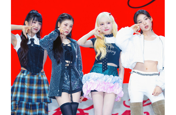 『江南スタイル』PSY事務所のガールズグループ「Baby DONT Cry」、雑誌『NYLON JAPAN』の表紙を飾る