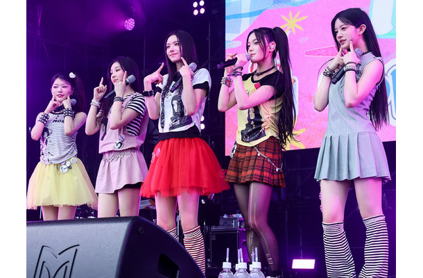 ILLIT、「ROCK IN JAPAN FESTIVAL 2025」初出演！  全11曲の生バンドステージで熱狂