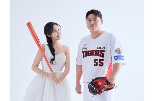 結婚を発表した韓国プロ野球選手、お相手は25歳の人気チアガール！表紙を飾って雑誌を完売させた実績も