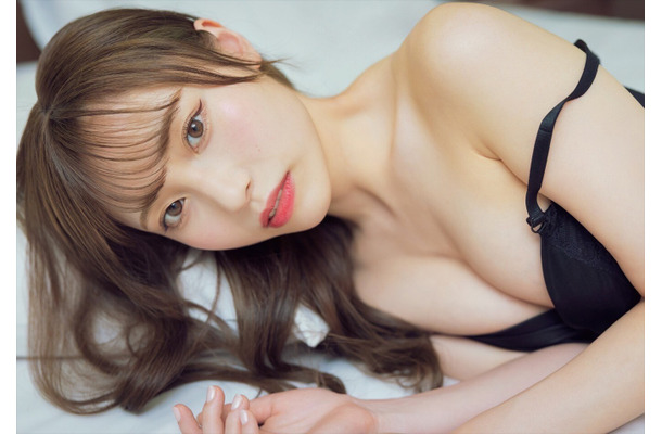 川越紗彩1st写真集『なんとかなるなる』(C)KADOKAWA PHOTO/田中智久