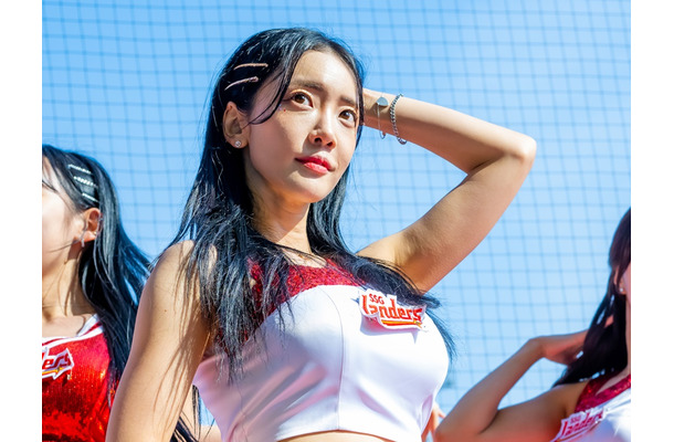 旦那が羨ましい…韓国プロ野球チアがラブラブ結婚式SHOT公開、“甘々キス”も披露で反響続々【PHOTO】