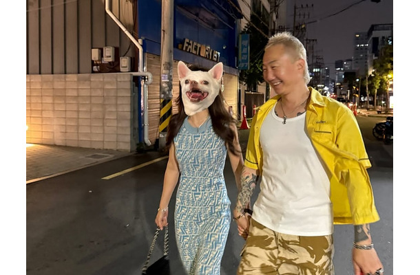 日本のフェスで旭日旗引き裂き→国歌熱唱パフォを見せた韓国バンドのボーカル、本日（12日）結婚