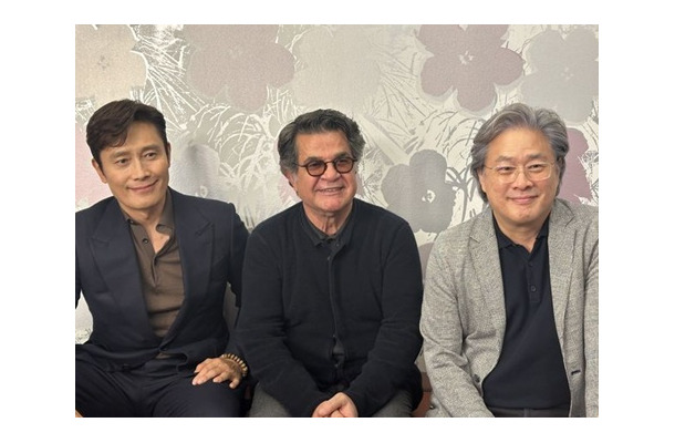 パク・チャヌク&イ・ビョンホン新作『仕方がない』、NYでの評価とは?