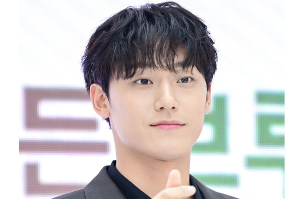 俳優イ・ドヒョン、除隊後の復帰作が決定！Netflix新ドラマで“慰霊ホテル”の若社長役に