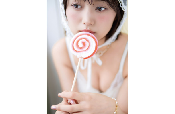 北野瑠華（撮影：江嶋綾恵梨 撮影協力：河邉有実莉 スタイリスト：馳尾潤子（Jstyles） ヘアメイク：岩井ゆうか 提供：BEEEEM編集部）