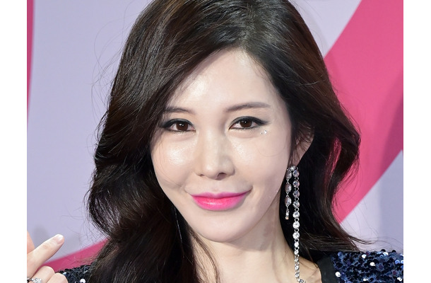 タイの大富豪と結婚した韓国女優（41） 3年ぶり作品出演の近況が話題、細すぎる脚【PHOTO】