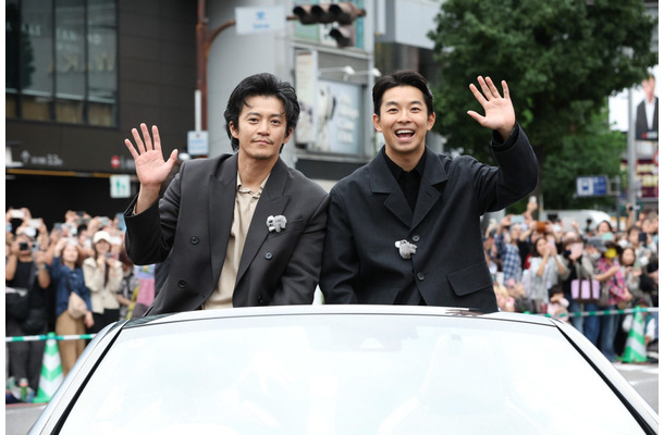 小栗旬&仲野太賀「第71回名古屋まつり行列」