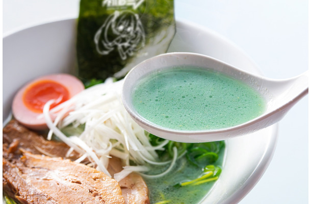 初音ミクコラボラーメン＜青＞1,600円（税込）