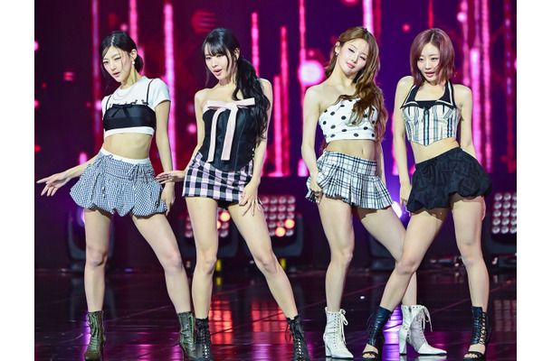 日本デビュー目前のKISS OF LIFE、“ロックスター”に大胆変身！ワイルドな新ビジュアルに視線集中