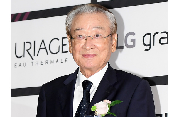 「週に5回はやれ」の結婚式スピーチも今では…現役最高齢の韓国俳優(90)、健康が回復していない近況