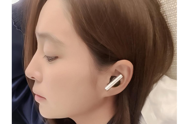 “18万円のイヤホン”を披露するはずが…整いすぎた横顔に注目集まる韓国美人女優（43）