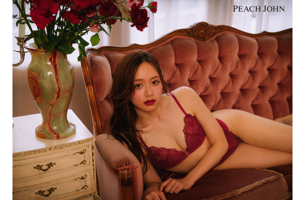 「PEACH JOHN」冬シーズンのビジュアルに登場した森香澄