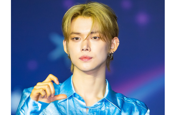 TXT・ヨンジュン、初ソロアルバム収録曲を一部生歌唱！臨場感伝わる映像にファンの期待高まる