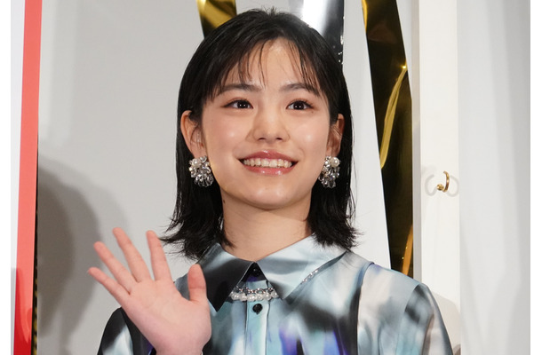 當真あみ【写真：竹内みちまろ】