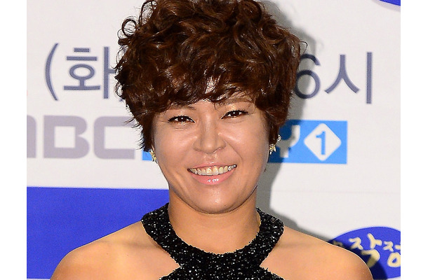 「日本での活動がつらい…」酒とタバコに逃げた過去を元『サンジャポ』ファミリーの韓国タレントが激白