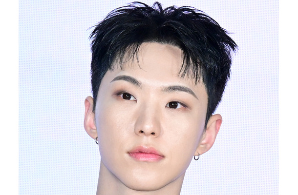 SEVENTEEN・ホシ、“兵役中”でも存在感そのまま！初のソロ英語曲『Fallen Superstar』電撃リリース