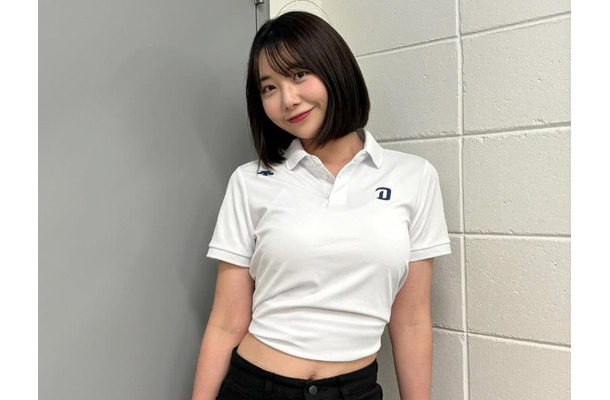 美ワキも美クビレも全開…韓国チアガールの“ギリギリ”大胆衣装に視線釘付け「魅力的！」【PHOTO】