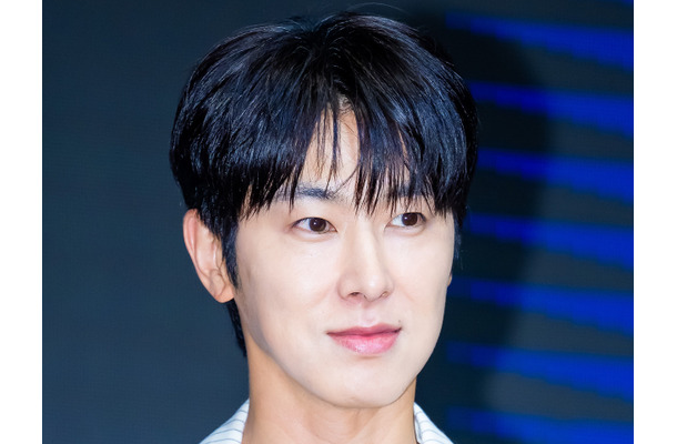 東方神起・ユンホ、2人体制後の最初のステージを最も多く見たと吐露「なぜか涙が出そうに」