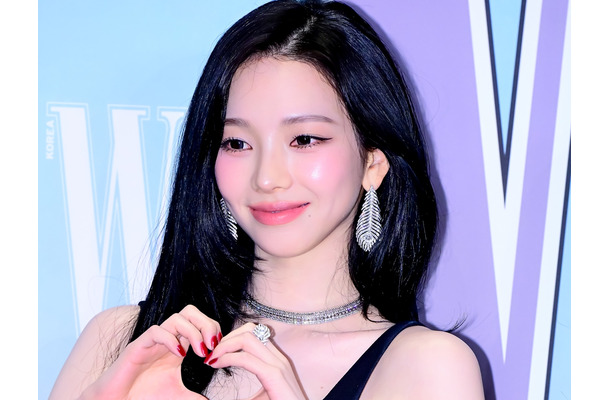 紅白出場も決定！aespa・カリナ、夜の街で見せたビジュアル無双SHOTに反響「神ってる」【PHOTO】